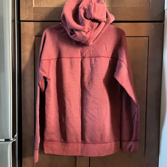 3 for $30. American Eagle hoodie - Picture 3 of 3